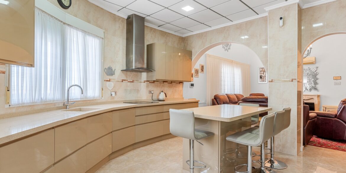 d6992e0657b3c16992e0657b3c4