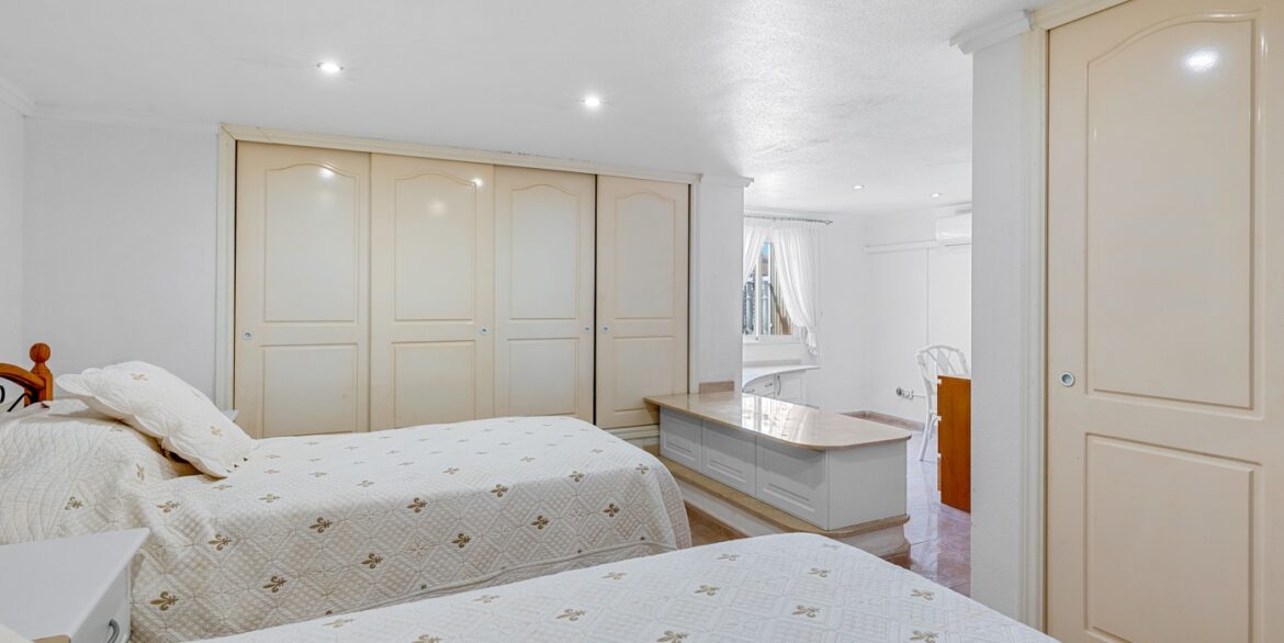 d6992e065992f36992e065992f4