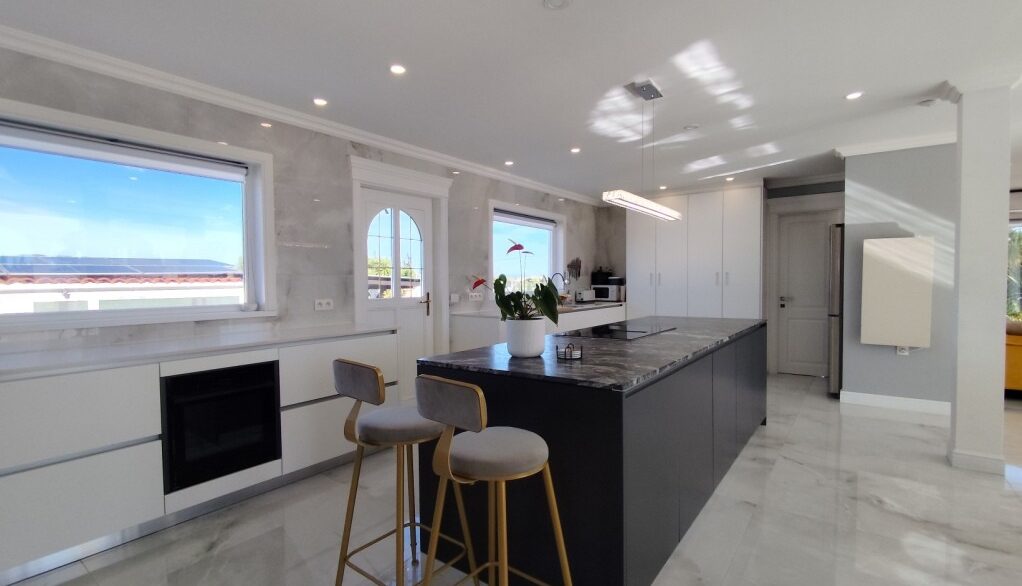 full_1237965_65786359