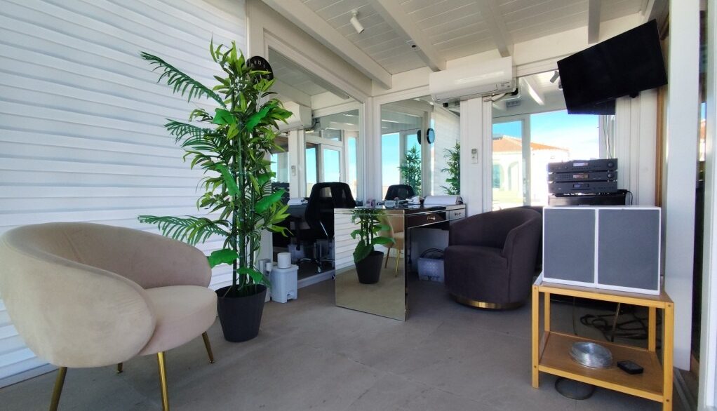 full_1237965_65786386