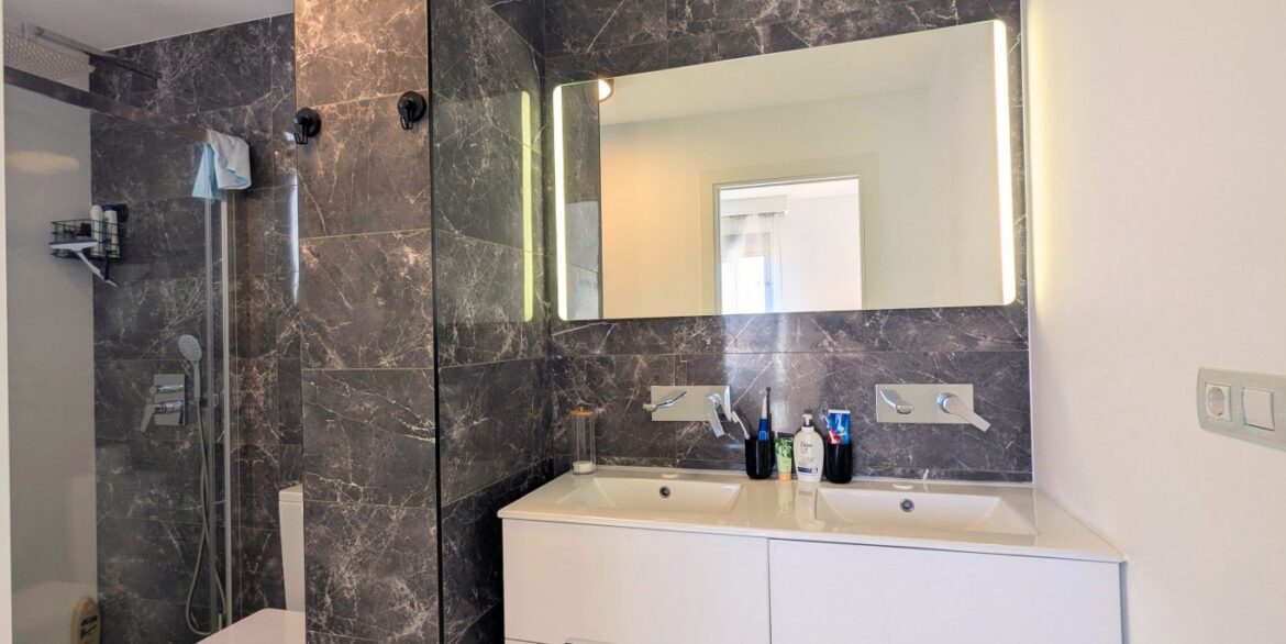 full_1493779_65501619