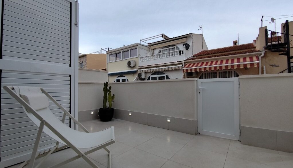 full_1503880_65805352