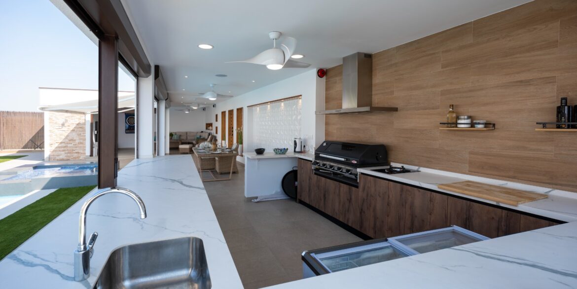 o_1g921s22u1arirk3hd8jm9108n2s