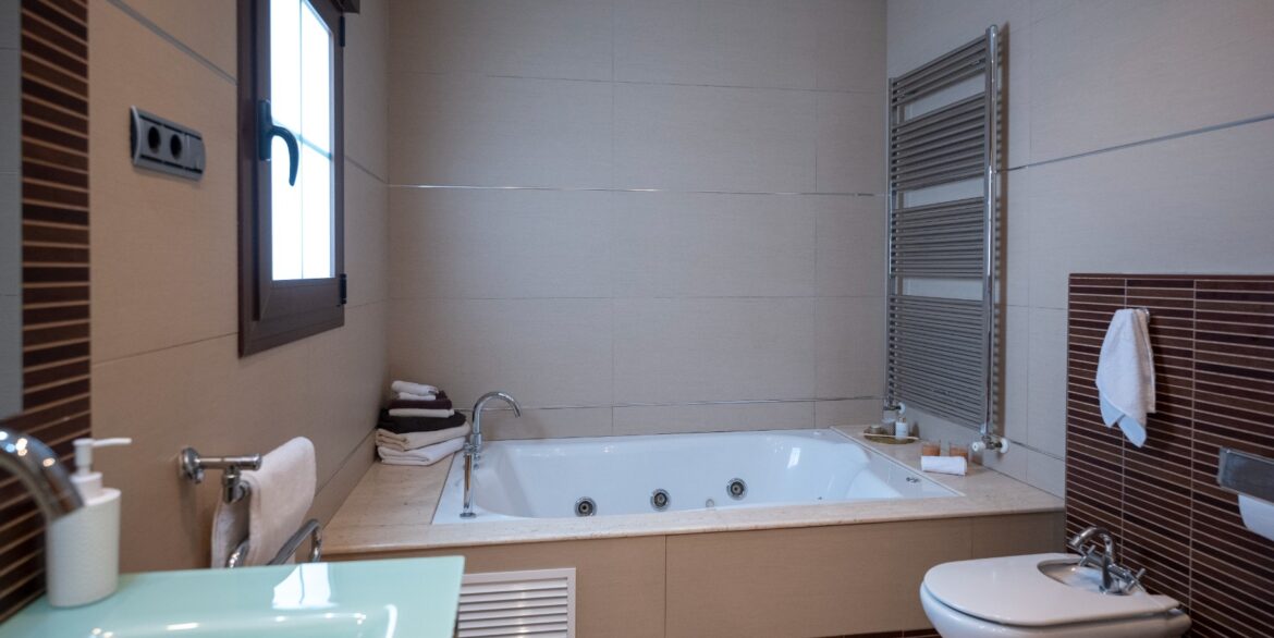 o_1g921s22u1tfn1u71iu8194a5ej39