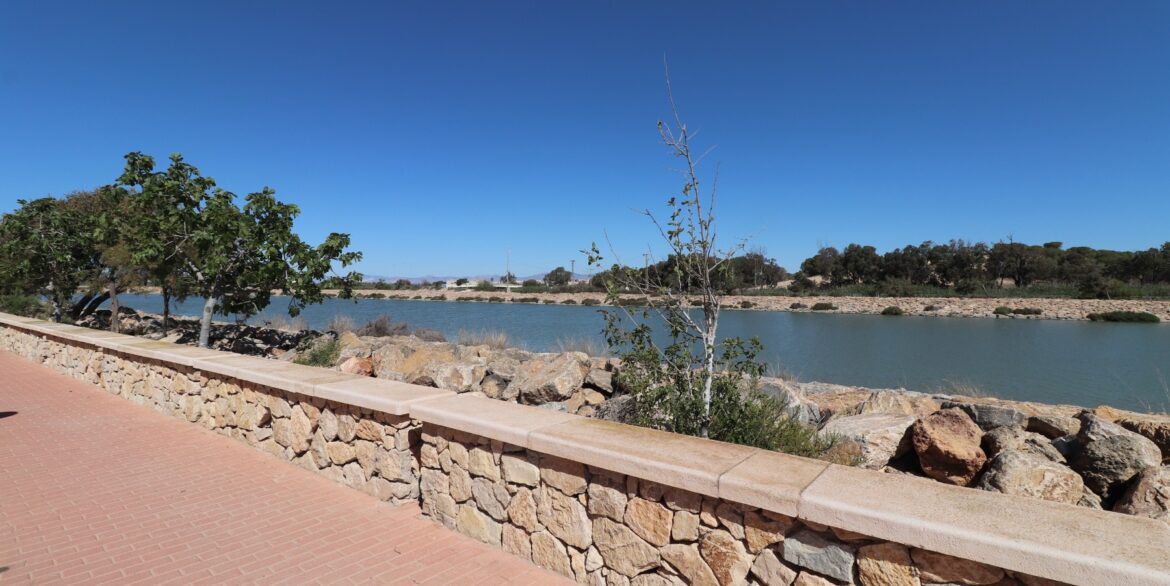 o_1hs7uduuj186ec2v19bv1bgf1nu53h