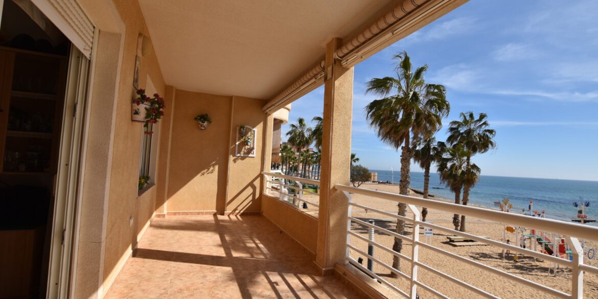 o_1hsa8gq3l1f7ntru1pjra3vgvq3q