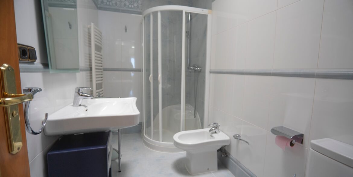 o_1ht9dahin11h5cgemep133o1u6t4d