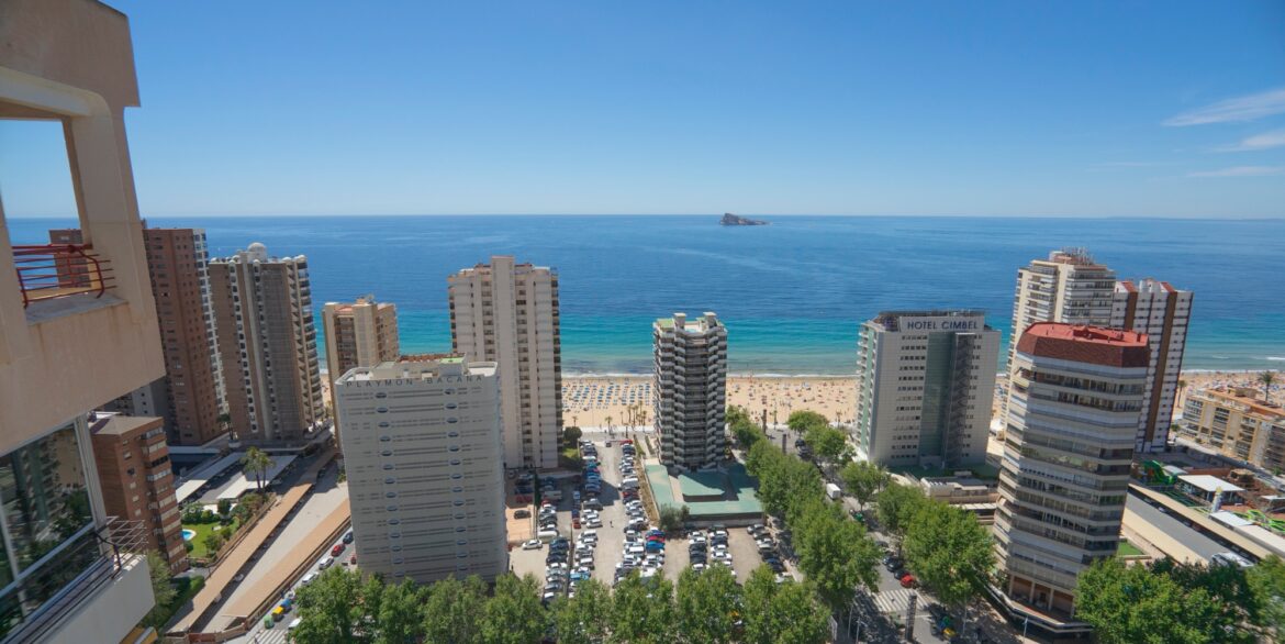 o_1ht9dahin1h9610g3eg2pvj19o252