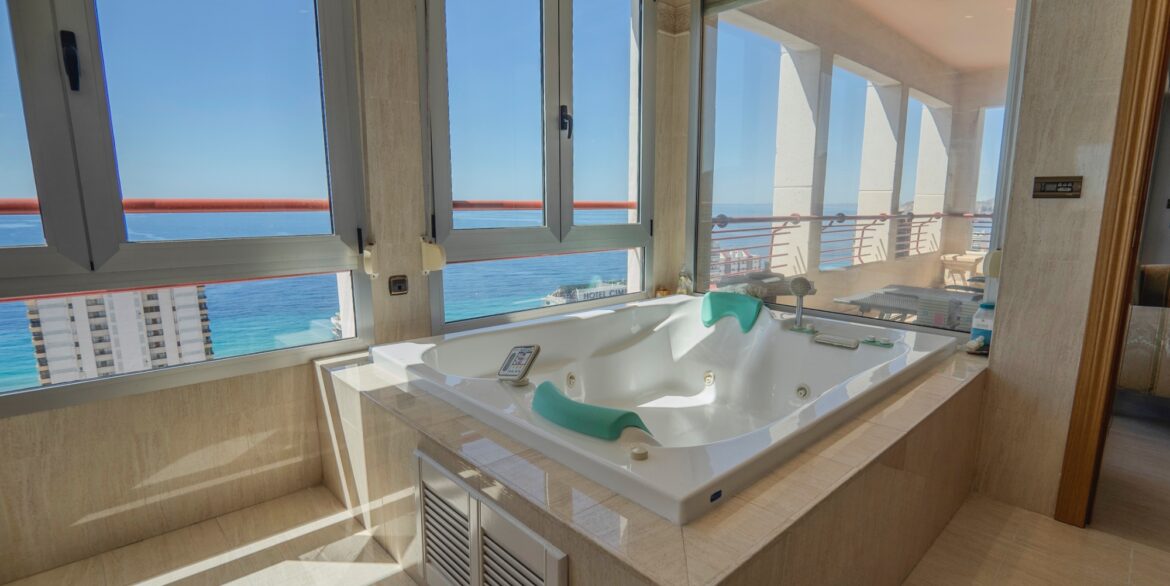 o_1ht9dahinl16pdsqaiujm178853