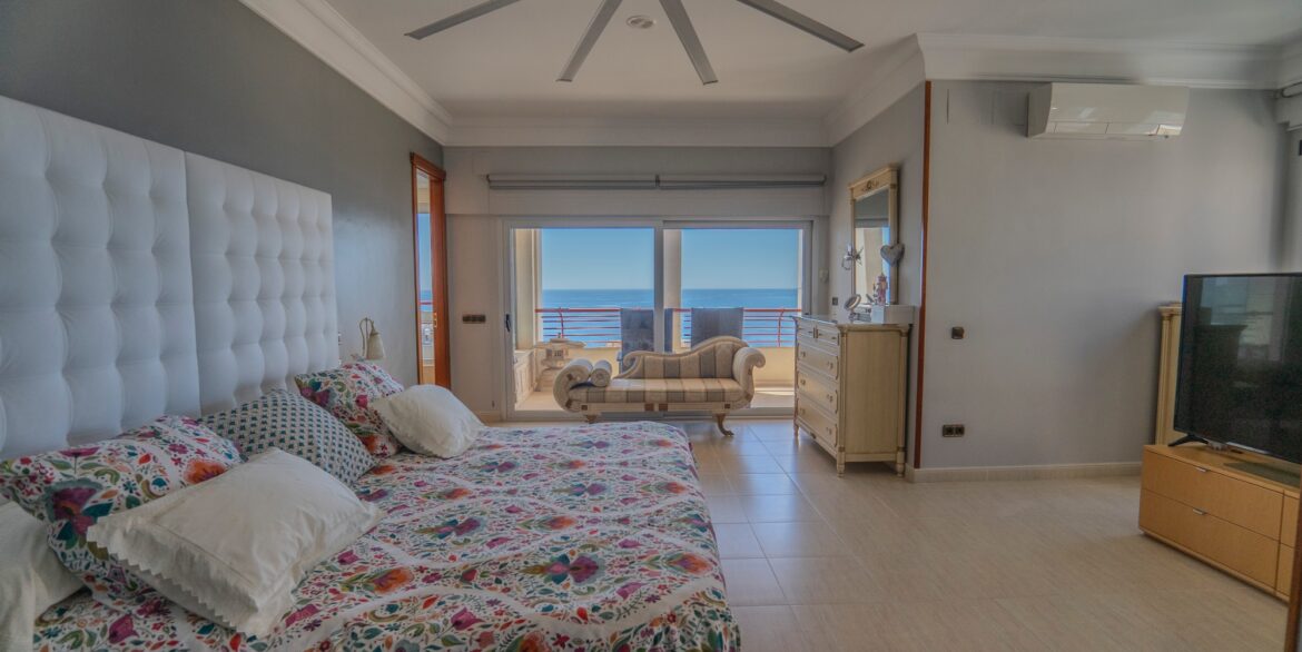 o_1ht9dahinspm1h6btb514et80i54