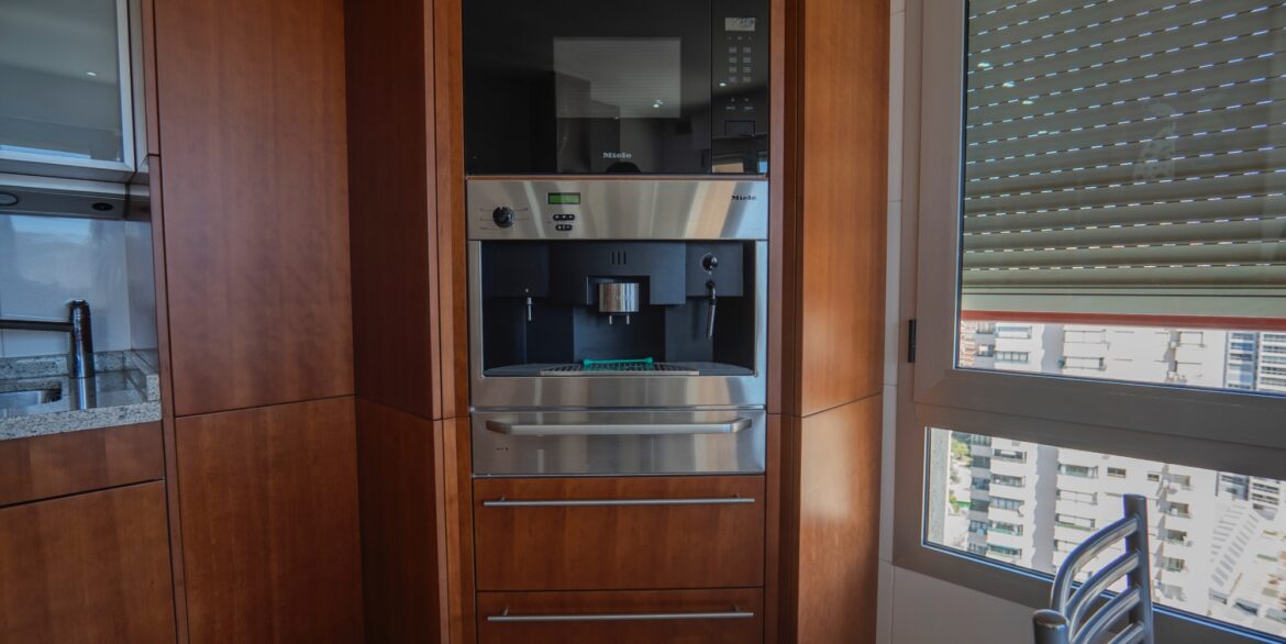 o_1ht9dahinvthkjb1cq91ep11dlp3s