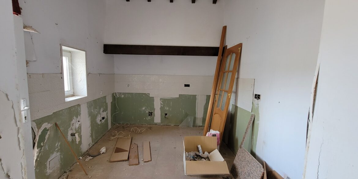 o_1i2ekj1lg16if17731rvr802sa3d