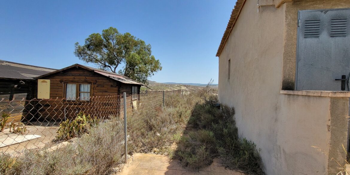 o_1i2ekj1lgsu414gh15721kj41gdb2r