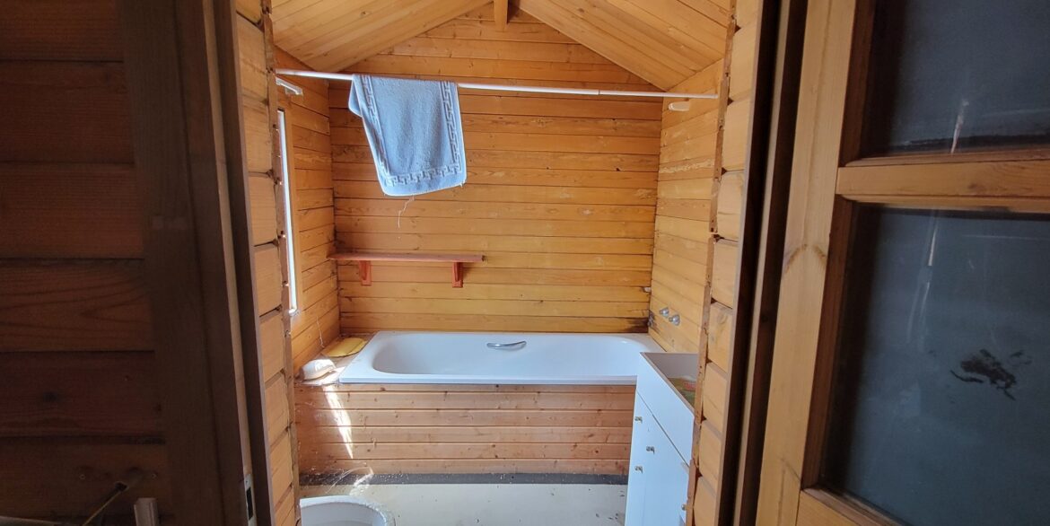 o_1i2ekj1lgt301gtq1r2msug1clv3i