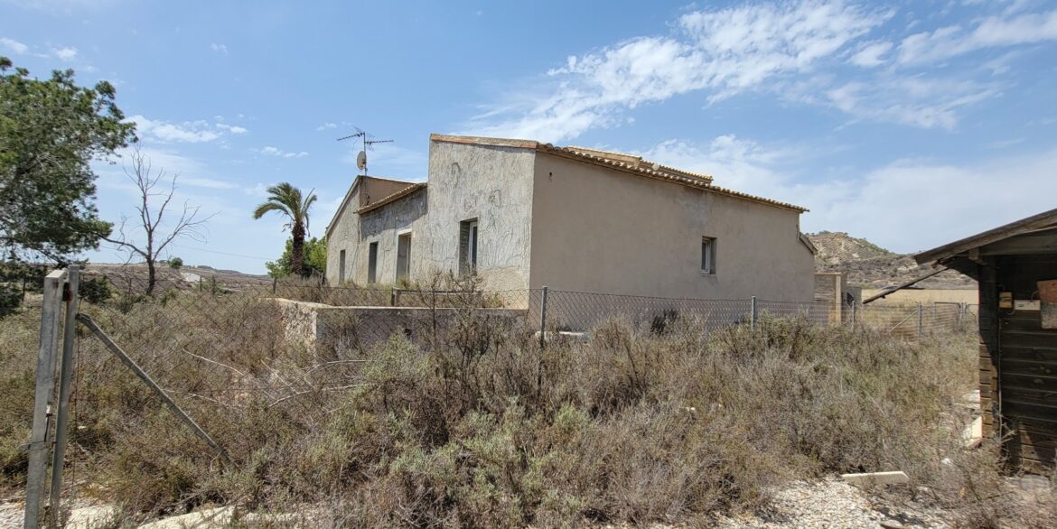 o_1i2ekj1lgvv81v95dke1k1bh73n