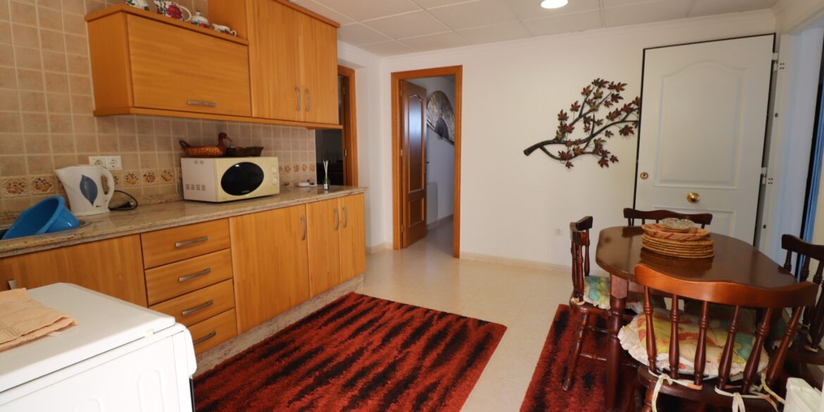 o_1id27nhqcdem1l2hso97a41brc44