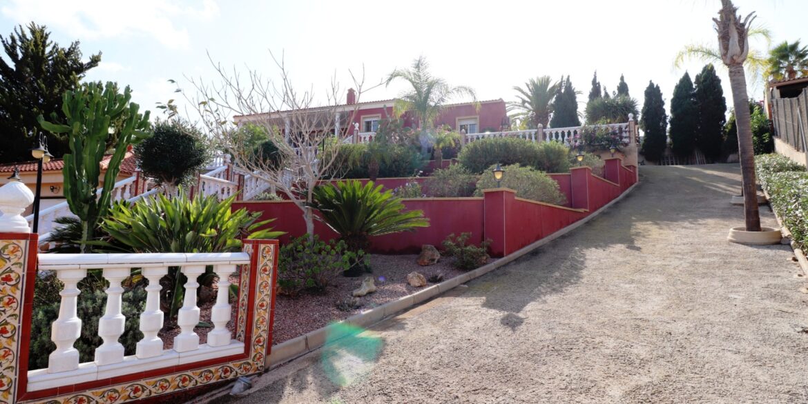 o_1idn0nmhm14fbumb69d1bi0r6843