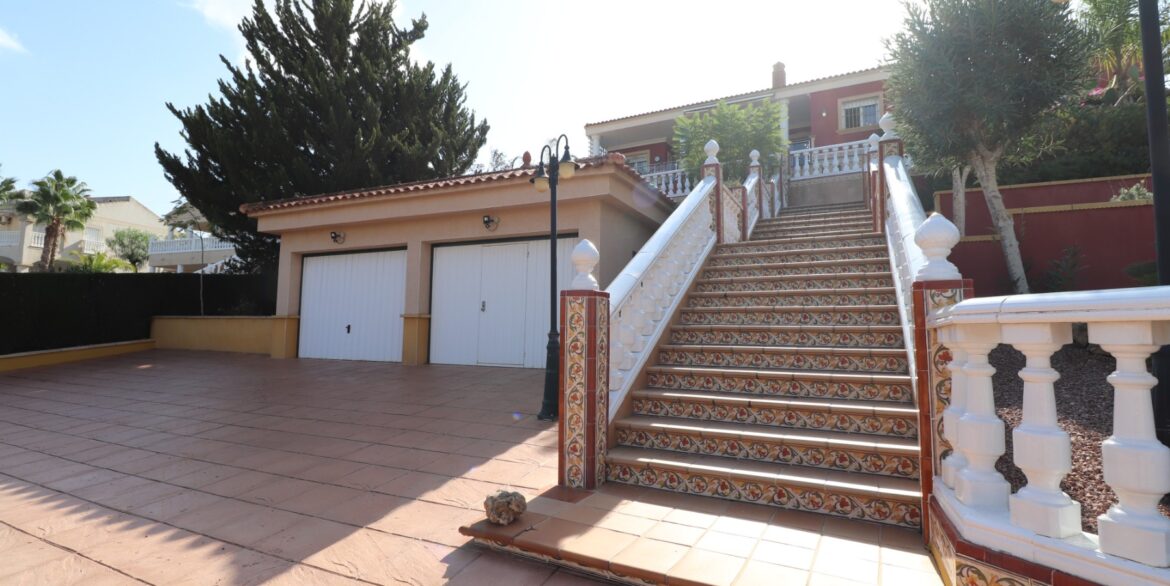 o_1idn0nmhm53i17cm1c86s951anv41