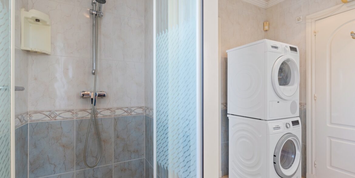 o_1ii9d40eg1f3u1k1u13cc1ovi147253