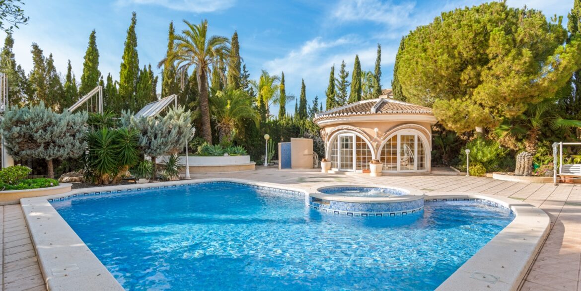 o_1ii9d40egd8m1n36rg41t978sp3n