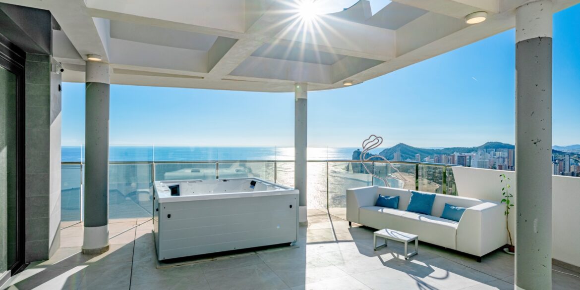 o_1iipmid8bh9v8f4c9s1b5l1mq05s