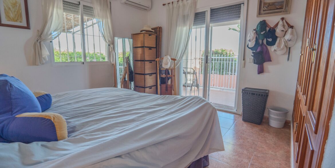 o_1iiu07php42oc1cv41q5f19mi3a