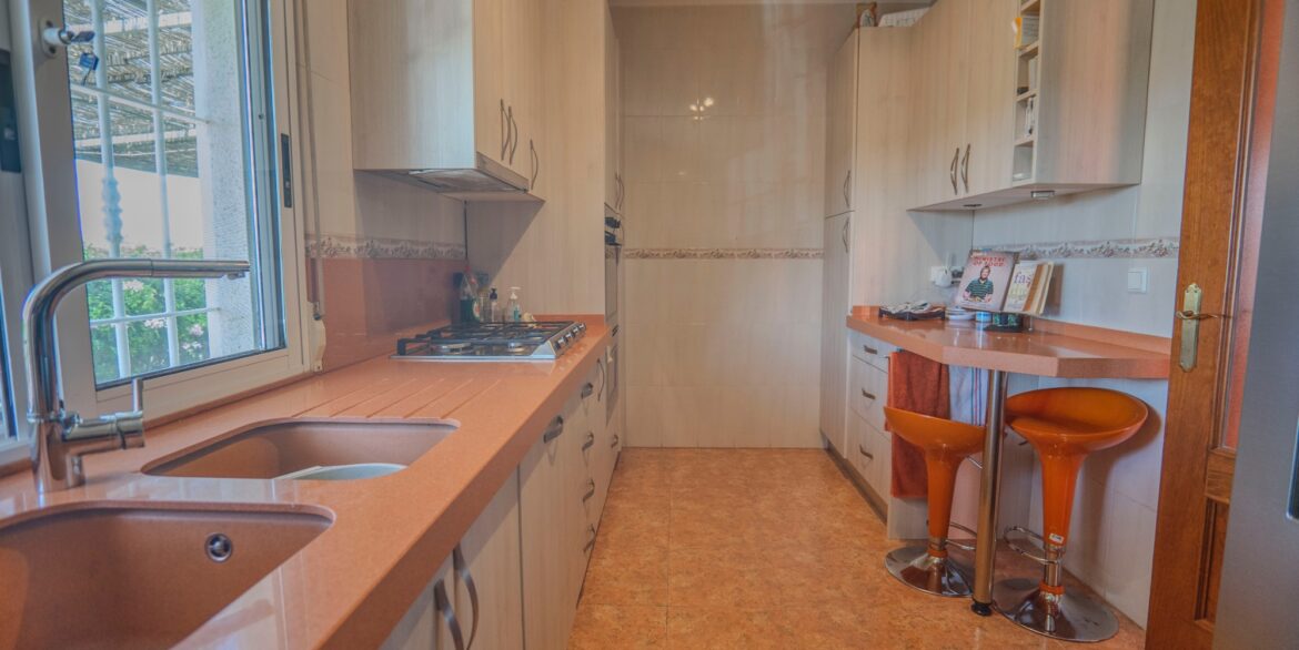 o_1iiu07phpslm1ba4si1kfi59m2s