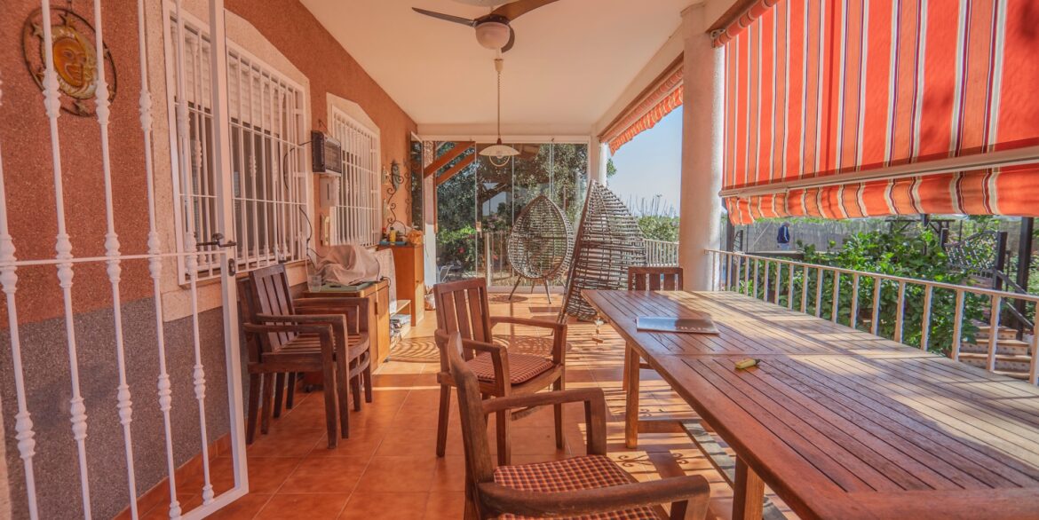 o_1iiu07phq1uguec21s1515041kts3o