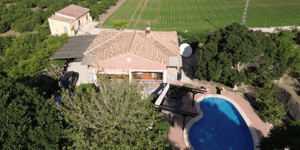 o_1iiu20evd1b426e458o1s5gvq20