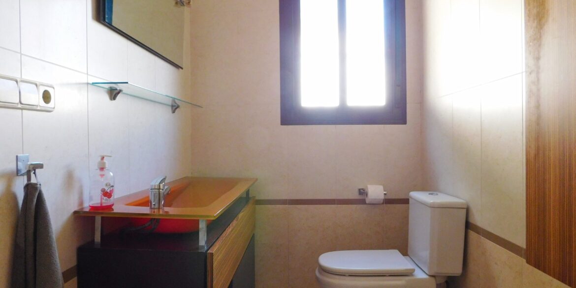 o_1ikf03fn01k8bk6p1g21usm1n8g39