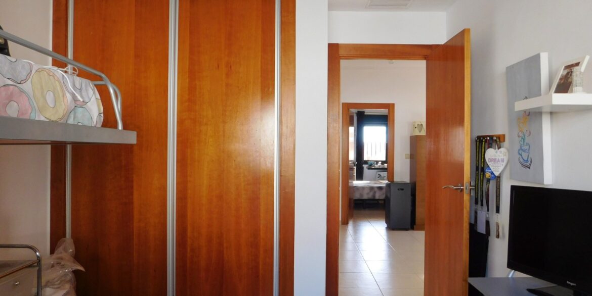 o_1ikf03fn0i5a12nk11qc1tiouem36