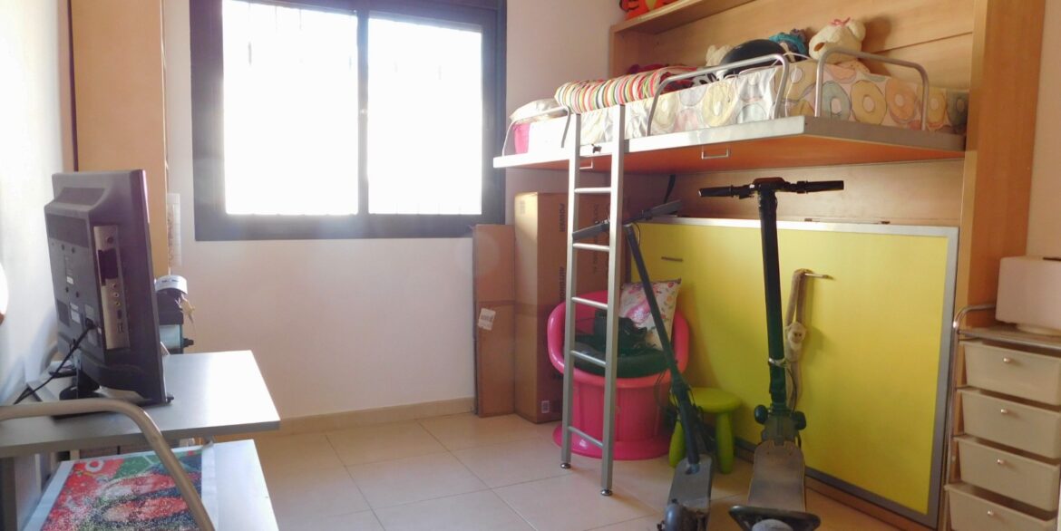 o_1ikf03fn0ksjdh6ran1iue1p0d35