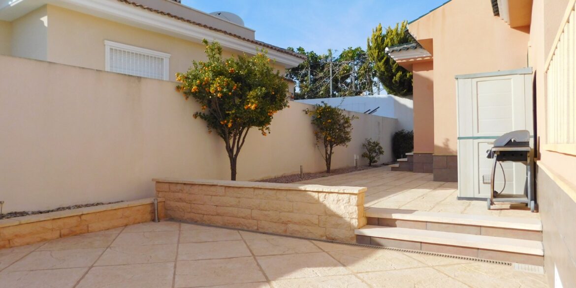 o_1ikf03fn1ge51ggq19v7veo1qp941