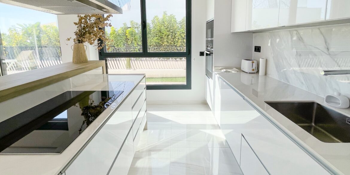 o_1ikid0ksj1k2crv2kj618hq9g02m