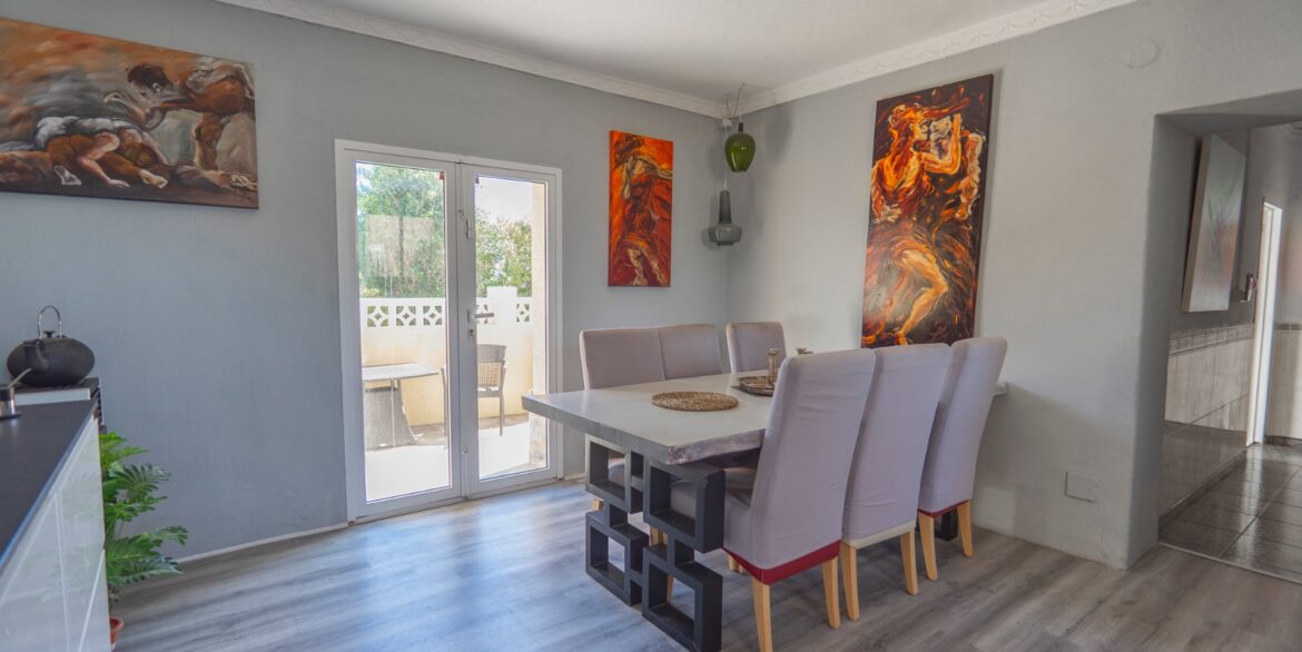 o_1il6hinjb2771v481t3q43hdda5m