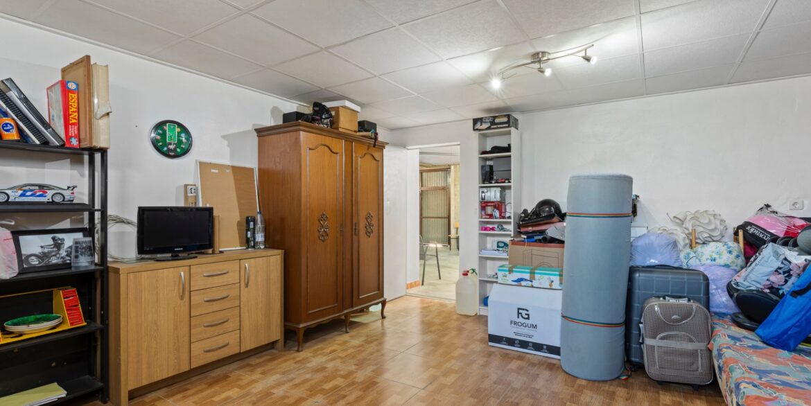 o_1ilvhg0pr7km1tou1l37l8o1q053u