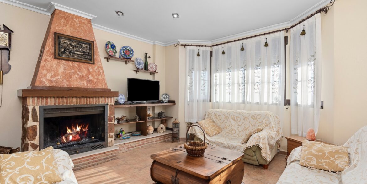 o_1ilvhg0prs011e3s1vuc1ich1vh936