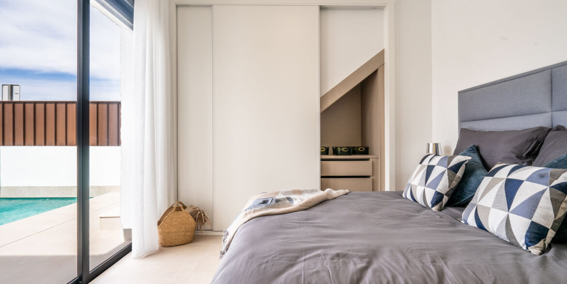 o_1im2bmbv019if4781orh12u01ttp3i