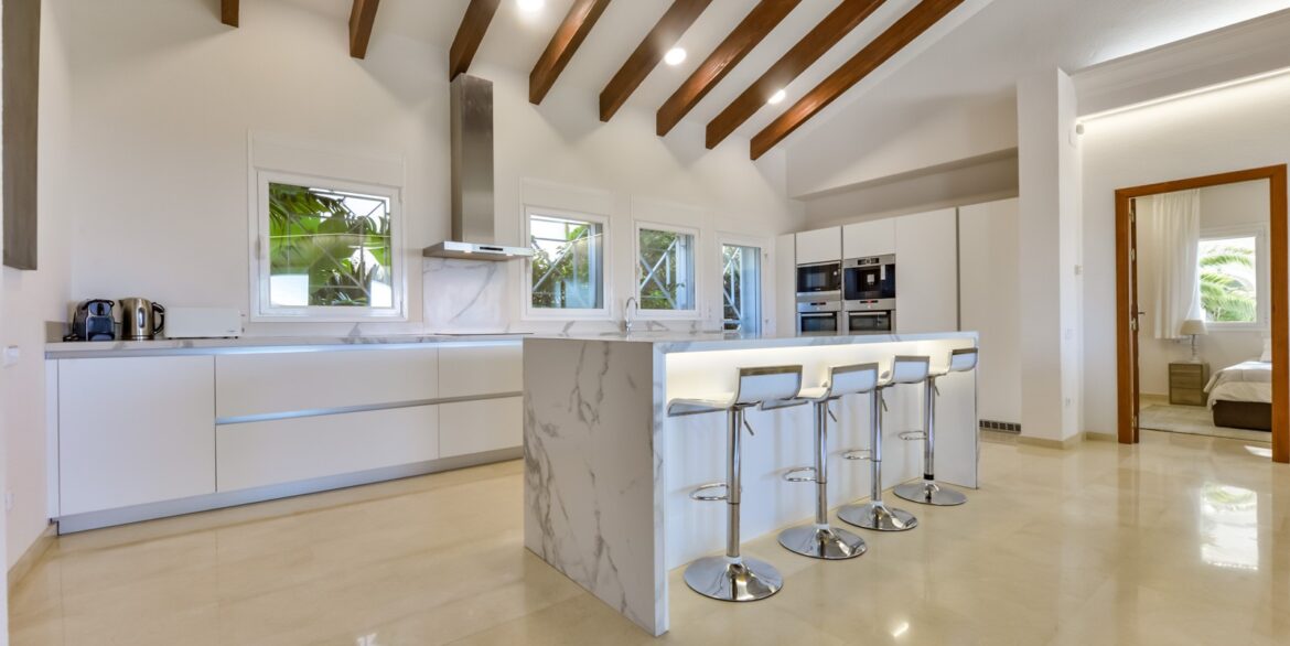 o_1imajdd6h5ehdrkb561dr89255s