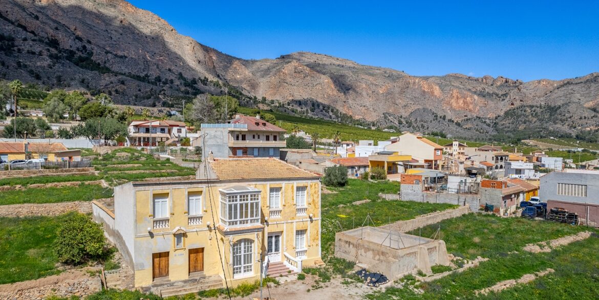 o_1in7mekkfbgs1jie1eqels0rgt3e