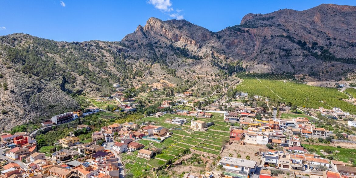 o_1in7mekkfp3m6vt1jrq15lau433i