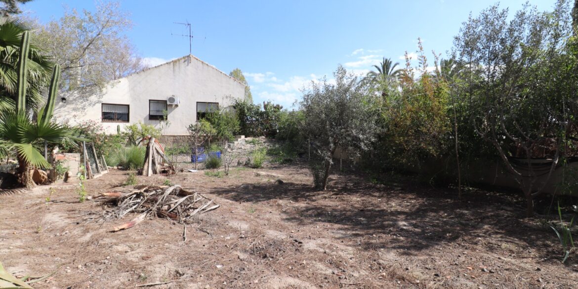 o_1io2kbda01gcd1hnnjnt1e471g103i