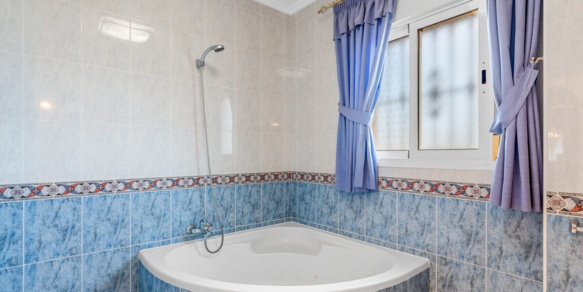 o_1ipsbd81eat51ovt6o28u61u0c53