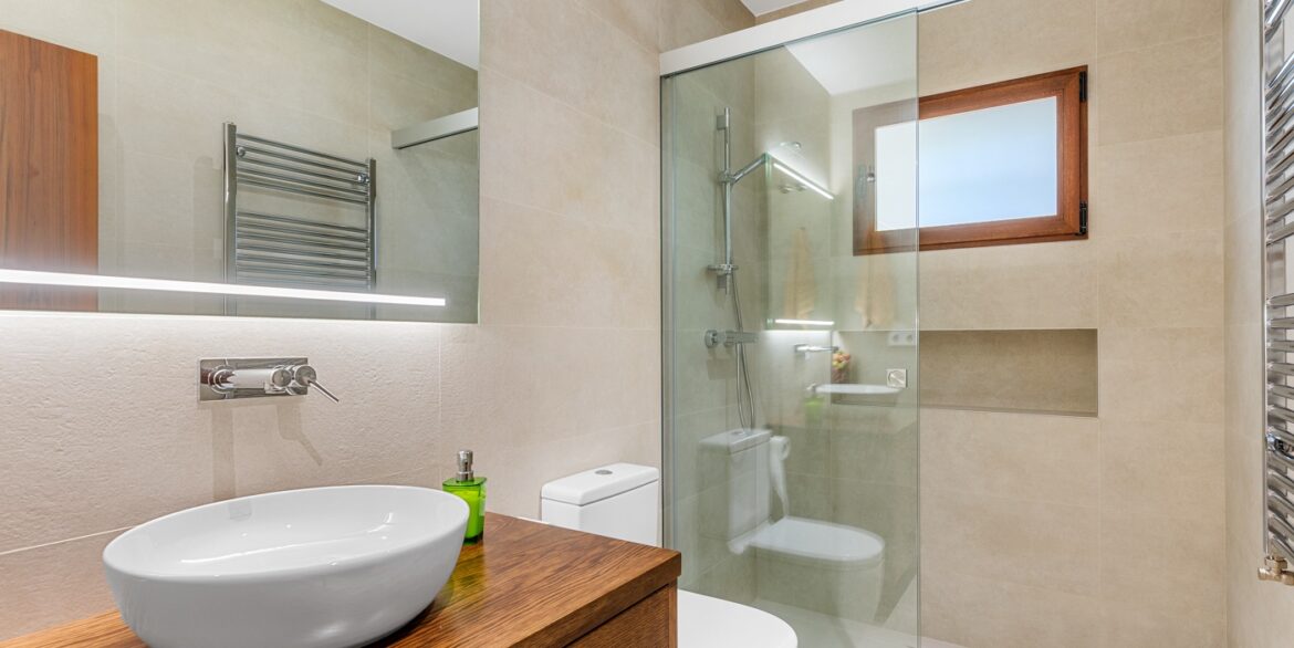 o_1iqiug879huc1lqf1epe1s9q17u264