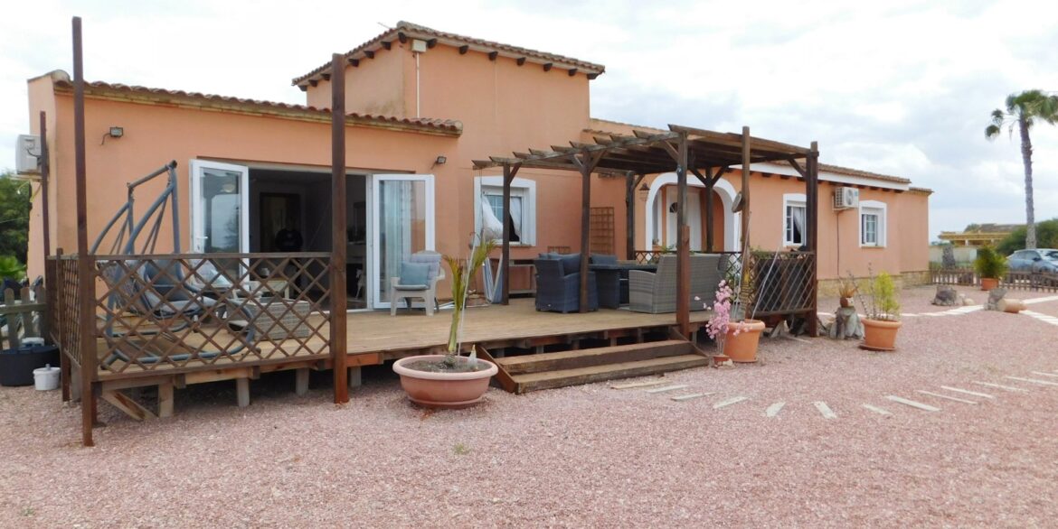 o_1iqqq4bmhk56mn1kug2n91pd338