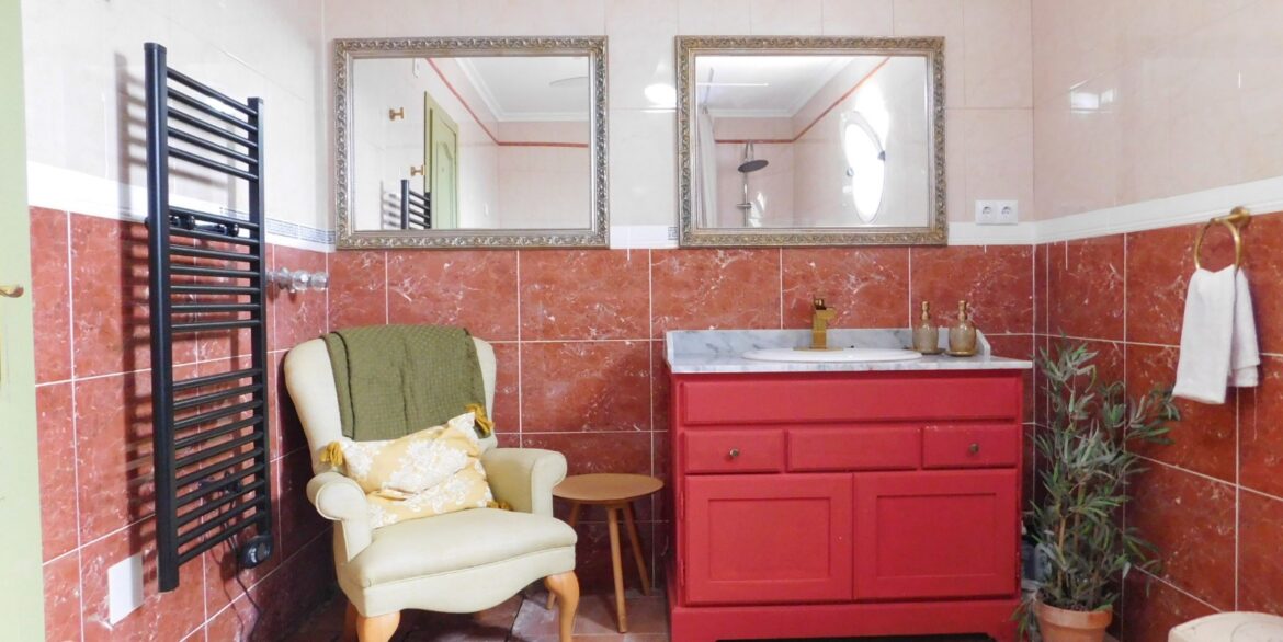 o_1iqqq4bmi5cr1220elfi9emnn49