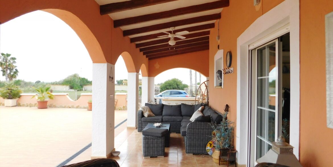 o_1iqqq4bmieme3vq196v1icdv3j4b