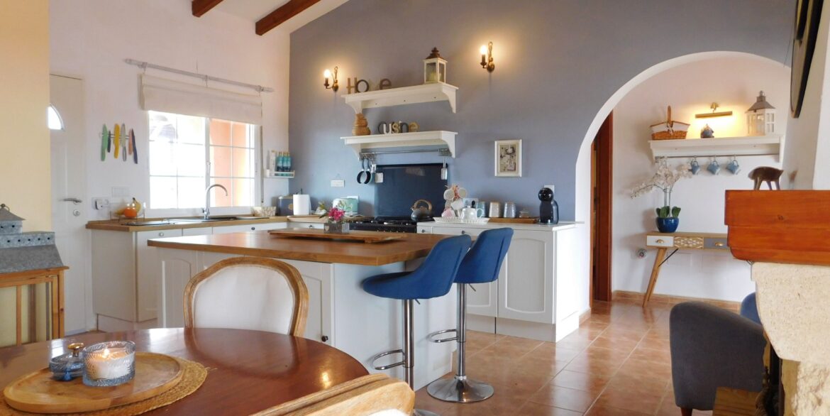 o_1iqqq4bmihjnv0v1duf7k27l3r