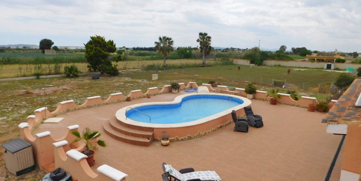 o_1iqqq4bmir7m1l0e13c1em912d54k