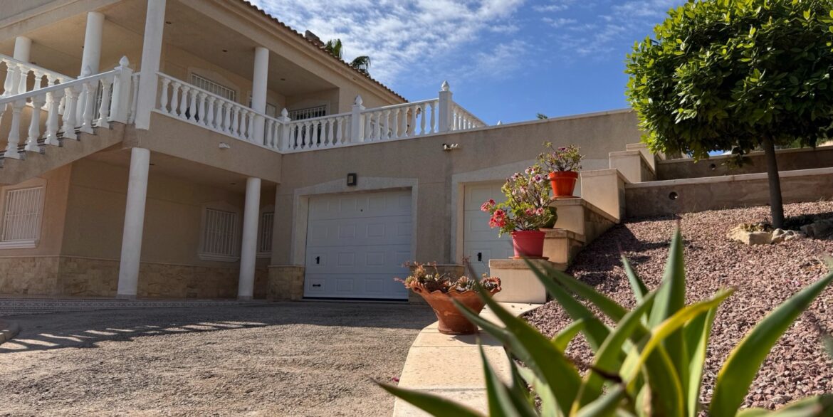 o_1ir7lf8os1fb7stpknf2qs5871t